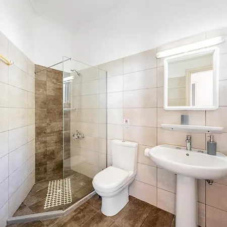 Lazaros Apartament *